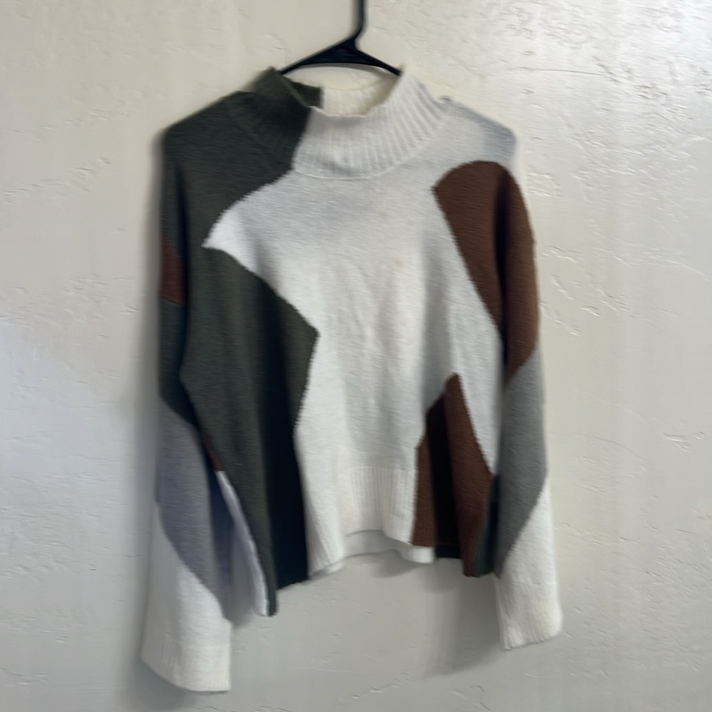 Sweater - Picture 2 of 5